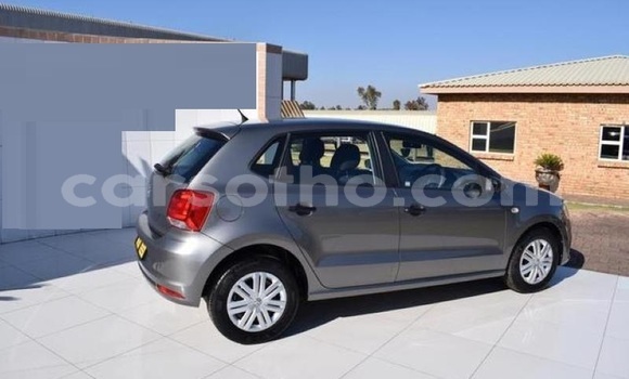 Acheter Occasion Voiture Volkswagen Polo Gris à Butha–Buthe, Thaba-Tseka Acheter Occasion Voiture Volkswagen Polo Gris à Butha–Buthe, Thaba-Tseka