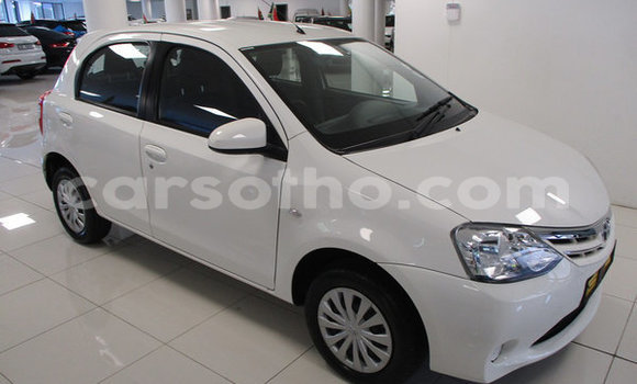 Acheter Occasion Voiture Toyota Etios Blanc à Hlotse, Leribe Acheter Occasion Voiture Toyota Etios Blanc à Hlotse, Leribe