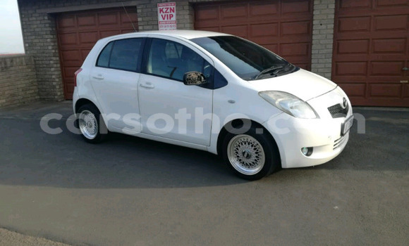 Acheter Occasion Voiture Toyota Yaris Blanc à Mokhotlong, Berea Acheter Occasion Voiture Toyota Yaris Blanc à Mokhotlong, Berea