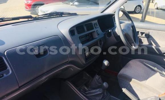 Acheter Occasion Voiture Toyota 4Runner Rouge à Hlotse, Leribe Acheter Occasion Voiture Toyota 4Runner Rouge à Hlotse, Leribe