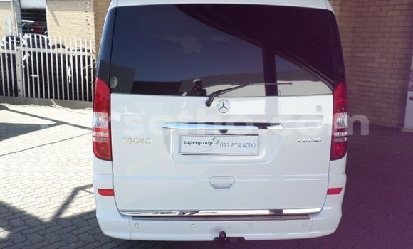 Acheter Occasion Voiture Mercedes-Benz Viano Blanc à Hlotse, Leribe Acheter Occasion Voiture Mercedes-Benz Viano Blanc à Hlotse, Leribe