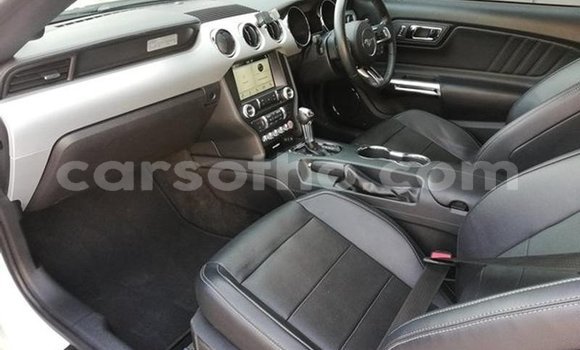 Acheter Occasion Voiture Ford Mustang Blanc à Hlotse, Leribe Acheter Occasion Voiture Ford Mustang Blanc à Hlotse, Leribe