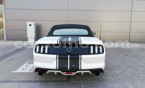 Acheter Occasion Voiture Ford Mustang Blanc à Hlotse, Leribe Acheter Occasion Voiture Ford Mustang Blanc à Hlotse, Leribe