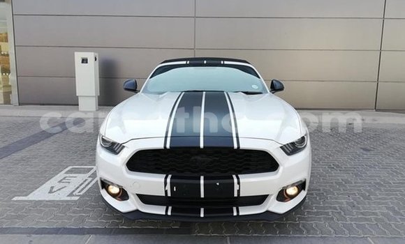 Acheter Occasion Voiture Ford Mustang Blanc à Hlotse, Leribe Acheter Occasion Voiture Ford Mustang Blanc à Hlotse, Leribe