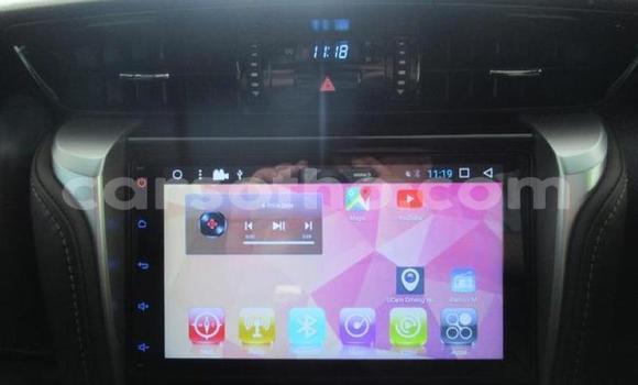 Acheter Occasion Voiture Toyota Fortuner Blanc à Maseru, Maseru Acheter Occasion Voiture Toyota Fortuner Blanc à Maseru, Maseru