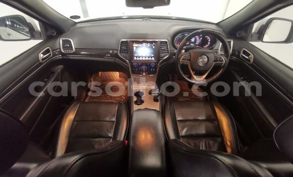 Buy Used Jeep Grand Cherokee White Car in Butha Buthe in Butha-Buthe Buy Used Jeep Grand Cherokee White Car in Butha Buthe in Butha-Buthe