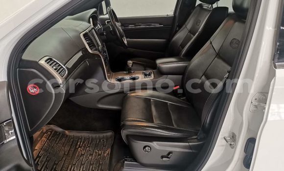 Buy Used Jeep Grand Cherokee White Car in Butha Buthe in Butha-Buthe Buy Used Jeep Grand Cherokee White Car in Butha Buthe in Butha-Buthe