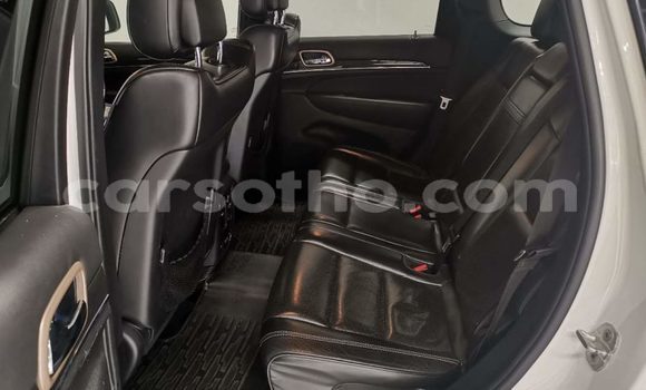 Buy Used Jeep Grand Cherokee White Car in Butha Buthe in Butha-Buthe Buy Used Jeep Grand Cherokee White Car in Butha Buthe in Butha-Buthe