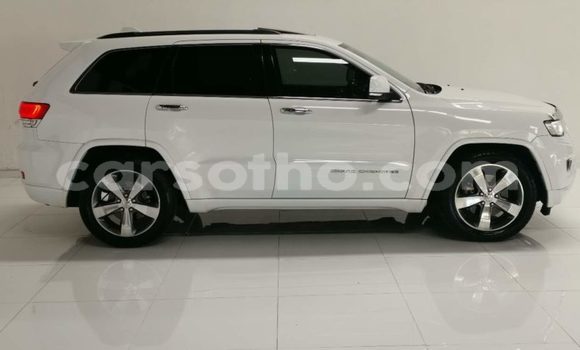 Buy Used Jeep Grand Cherokee White Car in Butha Buthe in Butha-Buthe Buy Used Jeep Grand Cherokee White Car in Butha Buthe in Butha-Buthe