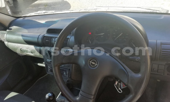 Acheter Occasion Voiture Opel Corsa Blanc à Import - Dubai, Maseru Acheter Occasion Voiture Opel Corsa Blanc à Import - Dubai, Maseru