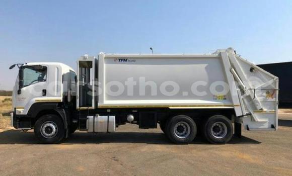 Acheter Occasion Utilitaire Isuzu FTR 850 Blanc à Hlotse, Leribe Acheter Occasion Utilitaire Isuzu FTR 850 Blanc à Hlotse, Leribe