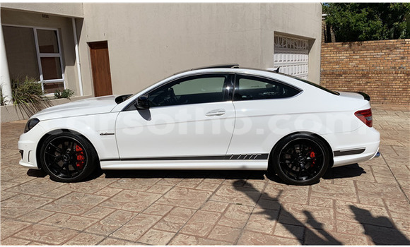 اشتري مستعمل Mercedes-Benz AMG GLC White سيارة في Butha Buthe في Butha-Buthe اشتري مستعمل Mercedes-Benz AMG GLC White سيارة في Butha Buthe في Butha-Buthe