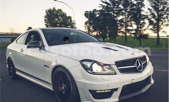 اشتري مستعمل Mercedes-Benz AMG GLC White سيارة في Butha Buthe في Butha-Buthe اشتري مستعمل Mercedes-Benz AMG GLC White سيارة في Butha Buthe في Butha-Buthe