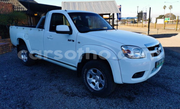 اشتري مستعمل Mazda BT-50 White سيارة في Hlotse في Leribe اشتري مستعمل Mazda BT-50 White سيارة في Hlotse في Leribe