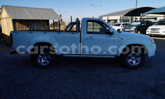 اشتري مستعمل Mazda BT-50 White سيارة في Hlotse في Leribe اشتري مستعمل Mazda BT-50 White سيارة في Hlotse في Leribe