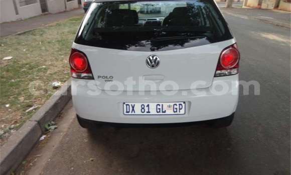 Acheter Occasion Voiture Volkswagen Polo Blanc à Maputsoa, Leribe Acheter Occasion Voiture Volkswagen Polo Blanc à Maputsoa, Leribe