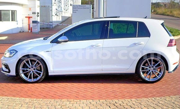 Buy Used Volkswagen Golf White Car in Qacha's Nek in Quthing Buy Used Volkswagen Golf White Car in Qacha's Nek in Quthing