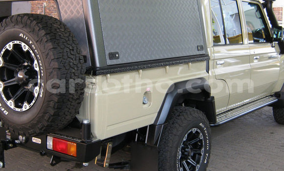 Sayi Na hannu Toyota Land Cruiser Brown Mota in Mohale's Hoek a Mohale's Hoek Sayi Na hannu Toyota Land Cruiser Brown Mota in Mohale's Hoek a Mohale's Hoek