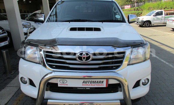 اشتري مستعمل Toyota Hilux White سيارة في Butha Buthe في Butha-Buthe اشتري مستعمل Toyota Hilux White سيارة في Butha Buthe في Butha-Buthe