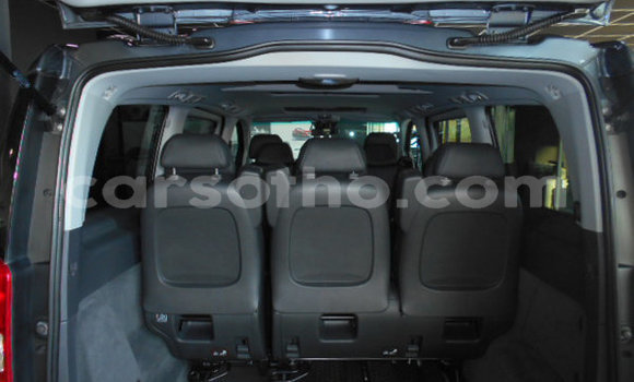 Sayi Na hannu Mercedes-Benz Viano Blue Mota in Mohale's Hoek a Mohale's Hoek Sayi Na hannu Mercedes-Benz Viano Blue Mota in Mohale's Hoek a Mohale's Hoek