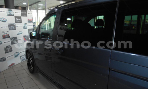 Sayi Na hannu Mercedes-Benz Viano Blue Mota in Mohale's Hoek a Mohale's Hoek Sayi Na hannu Mercedes-Benz Viano Blue Mota in Mohale's Hoek a Mohale's Hoek