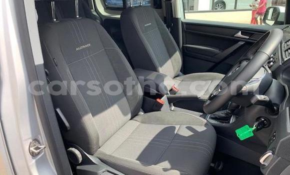 Buy Used Volkswagen Caddy Silver Car in Maputsoe in Leribe Buy Used Volkswagen Caddy Silver Car in Maputsoe in Leribe