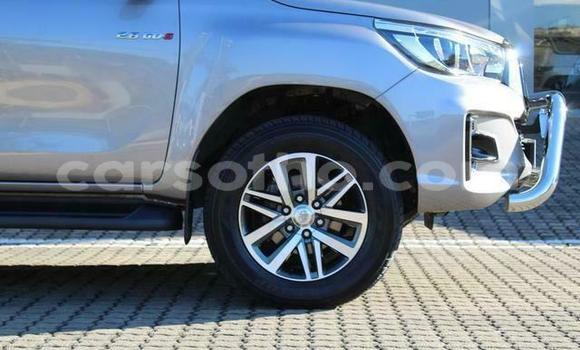 Acheter Occasion Voiture Toyota Hilux Gris à Butha–Buthe, Thaba-Tseka Acheter Occasion Voiture Toyota Hilux Gris à Butha–Buthe, Thaba-Tseka