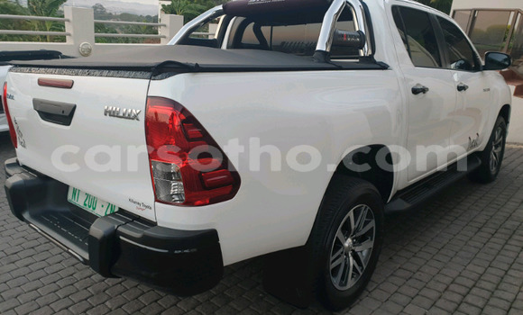 Acheter Occasion Voiture Toyota Hilux Blanc à Butha–Buthe, Thaba-Tseka Acheter Occasion Voiture Toyota Hilux Blanc à Butha–Buthe, Thaba-Tseka