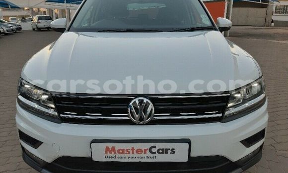 Acheter Occasion Voiture Volkswagen Tiguan Blanc à Butha–Buthe, Thaba-Tseka Acheter Occasion Voiture Volkswagen Tiguan Blanc à Butha–Buthe, Thaba-Tseka