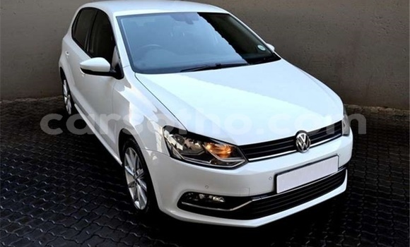 Sayi Na hannu Volkswagen Polo White Mota in Maseru a Maseru Sayi Na hannu Volkswagen Polo White Mota in Maseru a Maseru