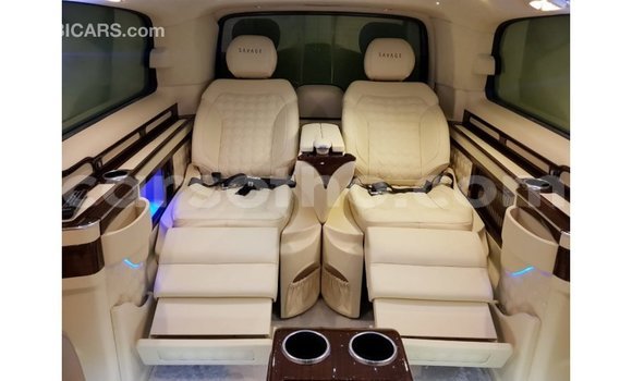 اشتري Imported Mercedes-Benz 250 Black سيارة في Import - Dubai في Maseru اشتري Imported Mercedes-Benz 250 Black سيارة في Import - Dubai في Maseru