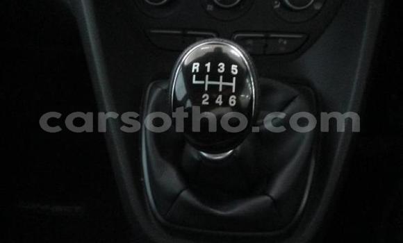 Sayi Na hannu Ford Tourneo Connect Blue Mota in Maseru a Maseru Sayi Na hannu Ford Tourneo Connect Blue Mota in Maseru a Maseru