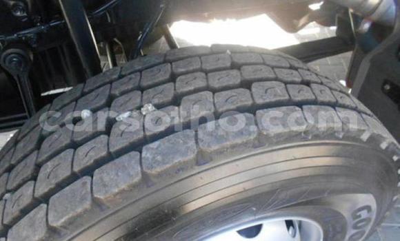 Acheter Occasion Utilitaire Mercedes‒Benz Tipper Blanc à Hlotse, Leribe Acheter Occasion Utilitaire Mercedes‒Benz Tipper Blanc à Hlotse, Leribe