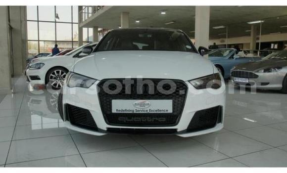 اشتري مستعمل Audi RS3 White سيارة في Mafeteng في Mafeteng اشتري مستعمل Audi RS3 White سيارة في Mafeteng في Mafeteng