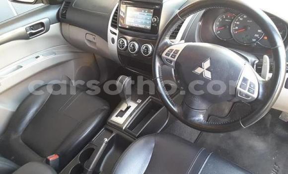 Sayi Na hannu Mitsubishi Pajero Sport Silver Mota in Maseru a Maseru Sayi Na hannu Mitsubishi Pajero Sport Silver Mota in Maseru a Maseru
