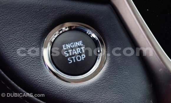 Buy Import Toyota Land Cruiser White Car in Import - Dubai in Maseru Buy Import Toyota Land Cruiser White Car in Import - Dubai in Maseru