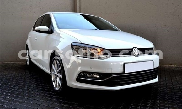 Sayi Na hannu Volkswagen Polo White Mota in Thaba–Tseka a Mafeteng Sayi Na hannu Volkswagen Polo White Mota in Thaba–Tseka a Mafeteng