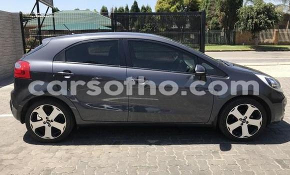 Sayi Na hannu Kia Rio Silver Mota in Thaba–Tseka a Mafeteng Sayi Na hannu Kia Rio Silver Mota in Thaba–Tseka a Mafeteng