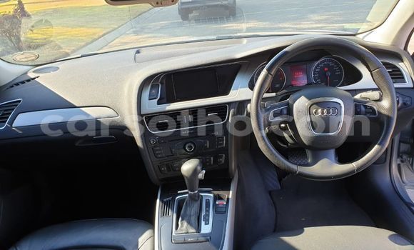 Sayi Na hannu Audi A4 Silver Mota in Butha–Buthe a Thaba-Tseka Sayi Na hannu Audi A4 Silver Mota in Butha–Buthe a Thaba-Tseka