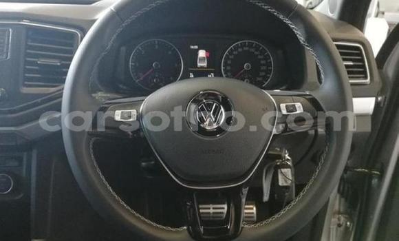 Buy Used Volkswagen Amarok Silver Car in Mafeteng in Mafeteng Buy Used Volkswagen Amarok Silver Car in Mafeteng in Mafeteng