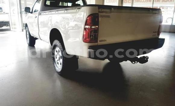 Buy Used Toyota Hilux White Car in Maseru in Maseru Buy Used Toyota Hilux White Car in Maseru in Maseru