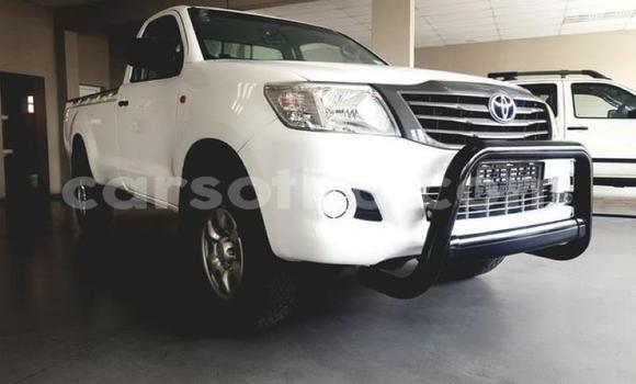 Buy Used Toyota Hilux White Car in Maseru in Maseru Buy Used Toyota Hilux White Car in Maseru in Maseru