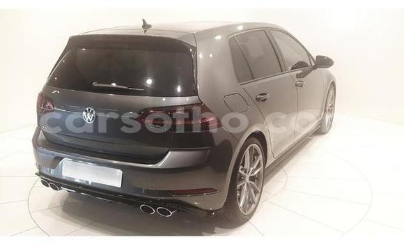 Sayi Na hannu Volkswagen Golf R Silver Mota in Thaba–Tseka a Mafeteng Sayi Na hannu Volkswagen Golf R Silver Mota in Thaba–Tseka a Mafeteng