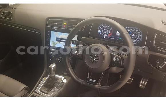 Sayi Na hannu Volkswagen Golf R Silver Mota in Thaba–Tseka a Mafeteng Sayi Na hannu Volkswagen Golf R Silver Mota in Thaba–Tseka a Mafeteng