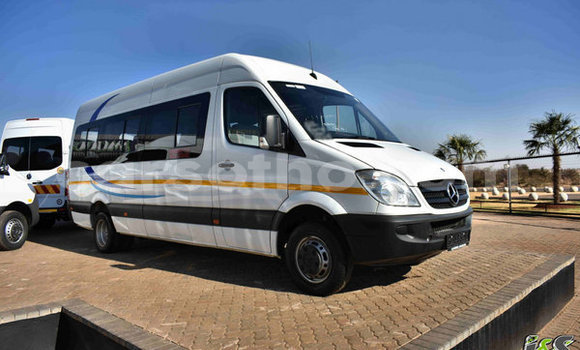 اشتري مستعمل Mercedes-Benz 190 White سيارة في Hlotse في Leribe اشتري مستعمل Mercedes-Benz 190 White سيارة في Hlotse في Leribe