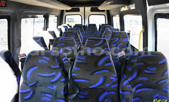 Acheter Occasion Voiture Mercedes-Benz 190 Blanc à Mafeteng, Mafeteng Acheter Occasion Voiture Mercedes-Benz 190 Blanc à Mafeteng, Mafeteng