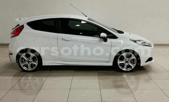 Buy Used Ford Fiesta ST White Car in Maseru in Maseru Buy Used Ford Fiesta ST White Car in Maseru in Maseru