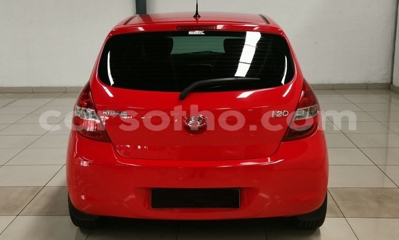 Sayi Na hannu Hyundai i20 Red Mota in Maseru a Maseru Sayi Na hannu Hyundai i20 Red Mota in Maseru a Maseru