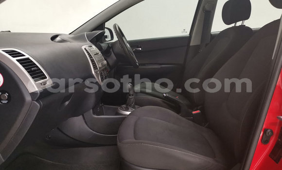 Sayi Na hannu Hyundai i20 Red Mota in Maseru a Maseru Sayi Na hannu Hyundai i20 Red Mota in Maseru a Maseru