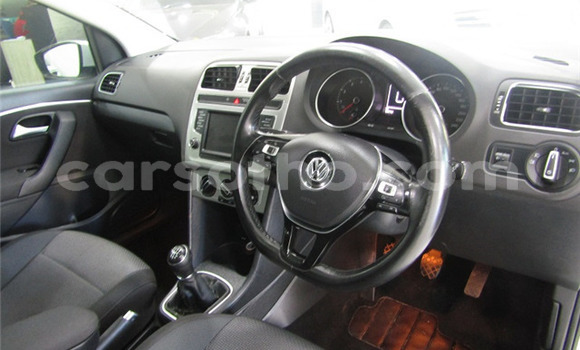 Buy Used Volkswagen Polo White Car in Mafeteng in Mafeteng Buy Used Volkswagen Polo White Car in Mafeteng in Mafeteng
